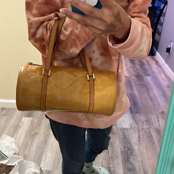 Pre loved authentic Vernis yellow/orange LV - Picture 9 of 12